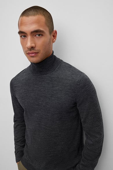 ΠΛΕΚΤΗ ΜΠΛΟΥΖΑ BOSS - 002 ΜΑΥΡΟ